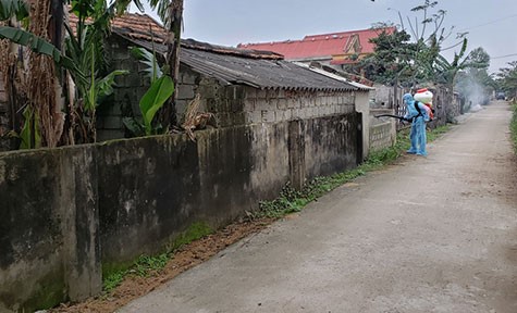 phun-doc-khu-trung