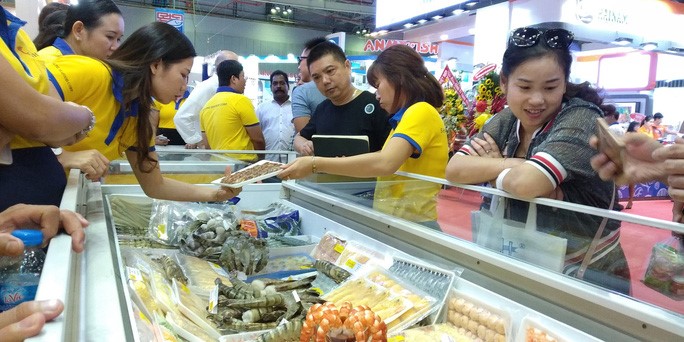 trung-quoc-bat-ngo-tang-mua-thuy-san-cua-viet-nam